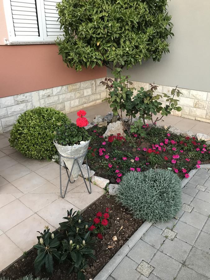 Apartments Juran Sukošan المظهر الخارجي الصورة