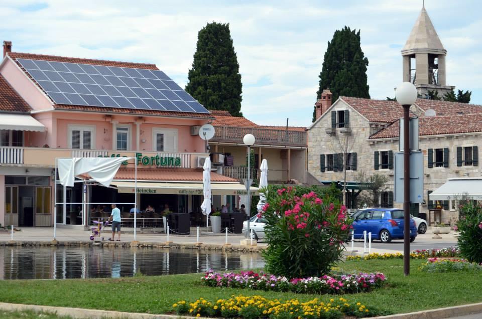 Apartments Juran Sukošan المظهر الخارجي الصورة
