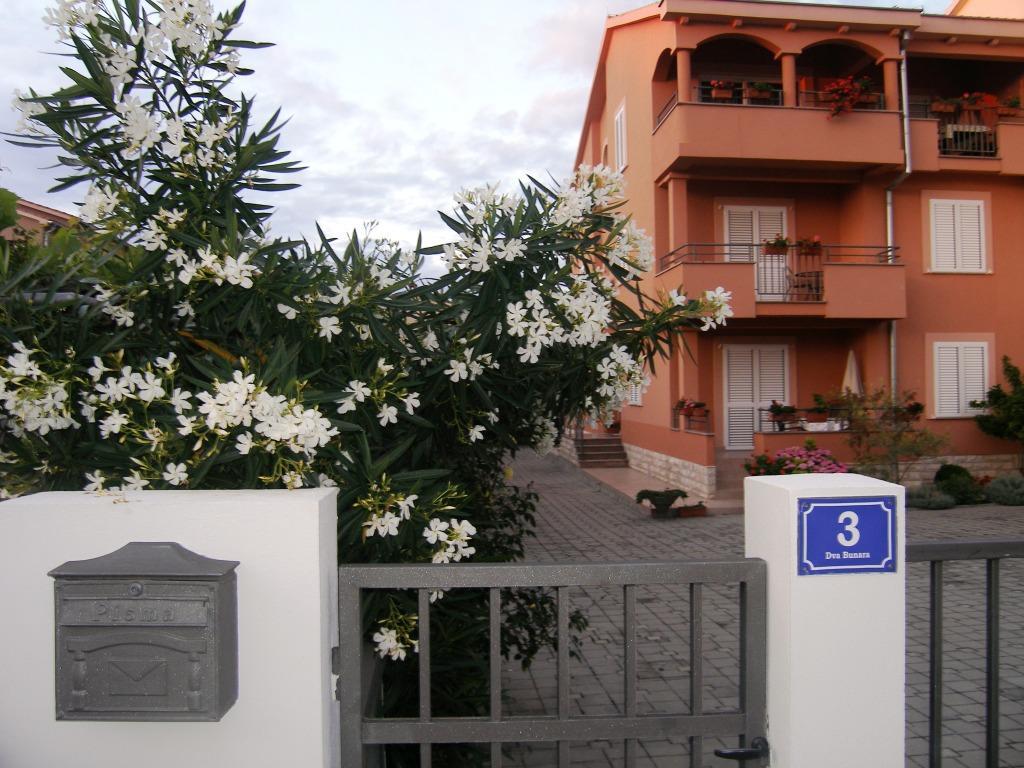 Apartments Juran Sukošan المظهر الخارجي الصورة